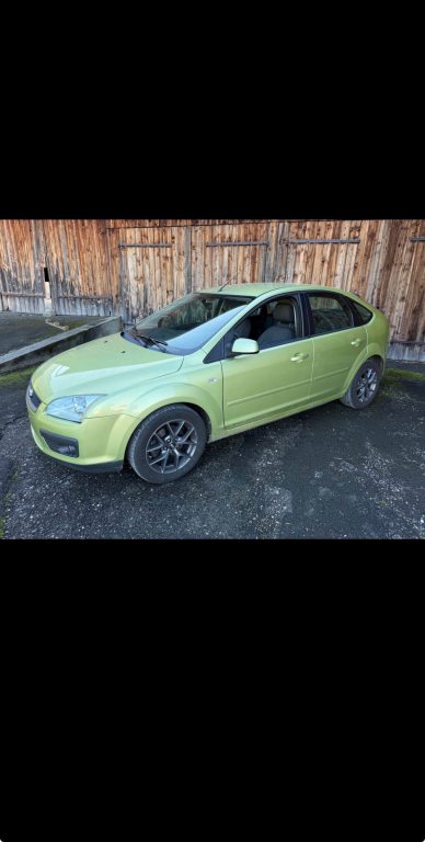 FORD FOCUS 1.8i 16V Carving