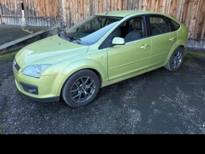 FORD FOCUS 1.8i 16V Carving, Essence, Occasion / Utilisé, Manuelle