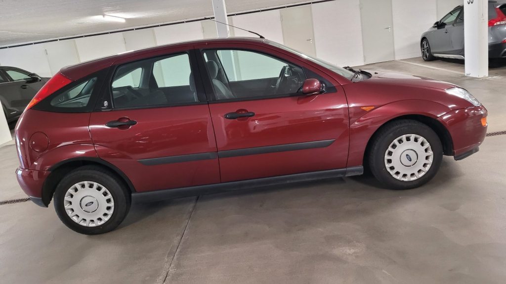 FORD FOCUS 1.6i 16V Ambiente, Benzin, Occasion / Gebraucht, Handschaltung - 6