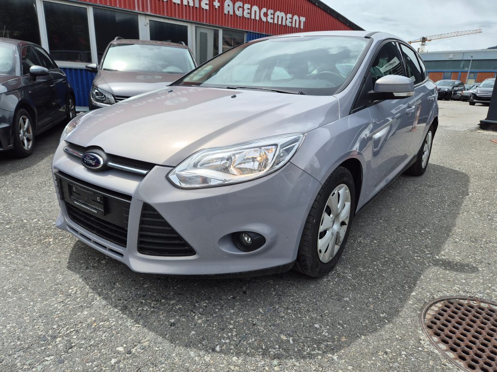 FORD FOCUS 1.6i Ti-VCT 125 Carving, Essence, Occasion / Utilisé, Automatique - 3