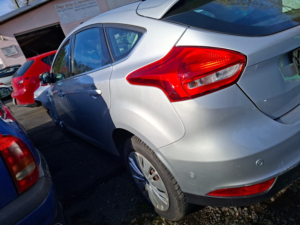 FORD FOCUS 1.5i EcoB SCTi 150 ST-Line, Benzina, Occasioni / Usate, Manuale - 6