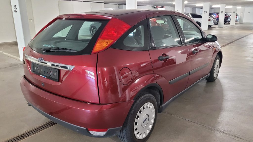 FORD FOCUS 1.6i 16V Ambiente, Benzin, Occasion / Gebraucht, Handschaltung - 4
