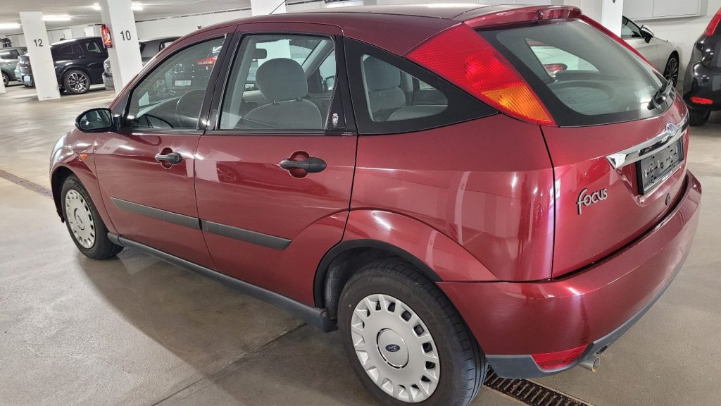 FORD FOCUS 1.6i 16V Ambiente, Benzin, Occasion / Gebraucht, Handschaltung - 3