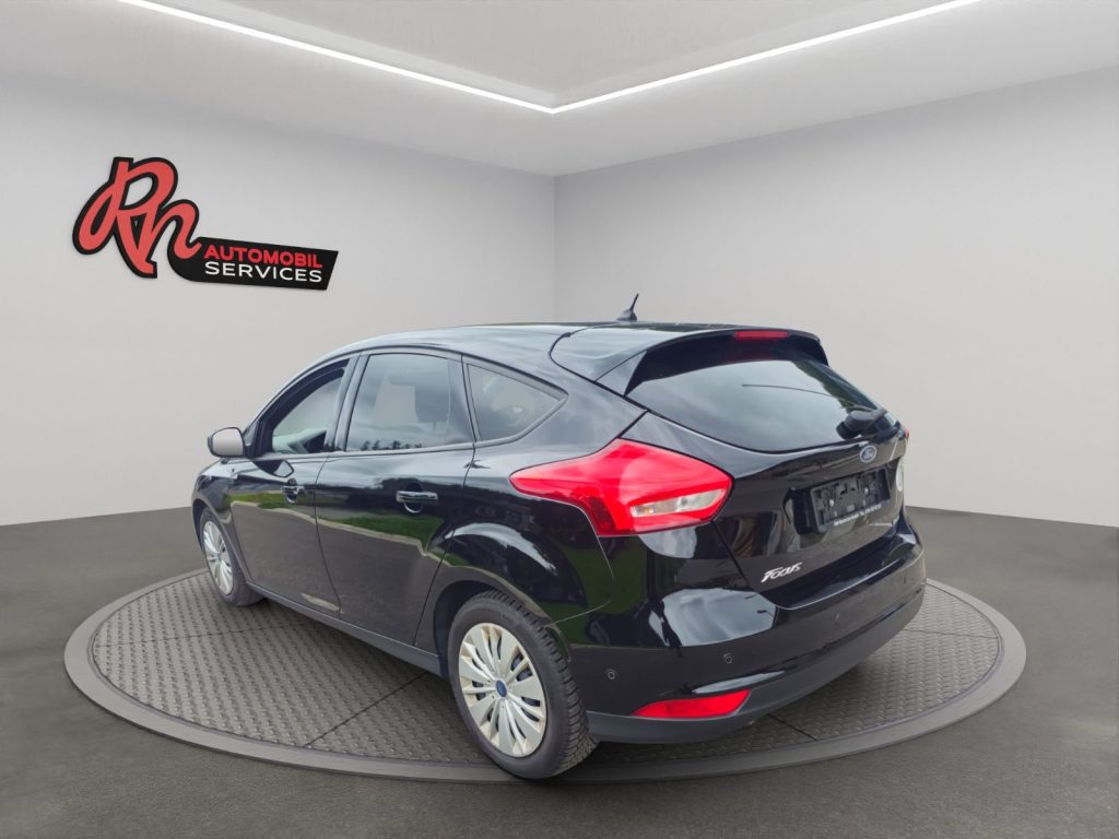 FORD FOCUS 1.0i EcoB 100 99g Trend, Benzin, Occasion / Gebraucht, Handschaltung - 4