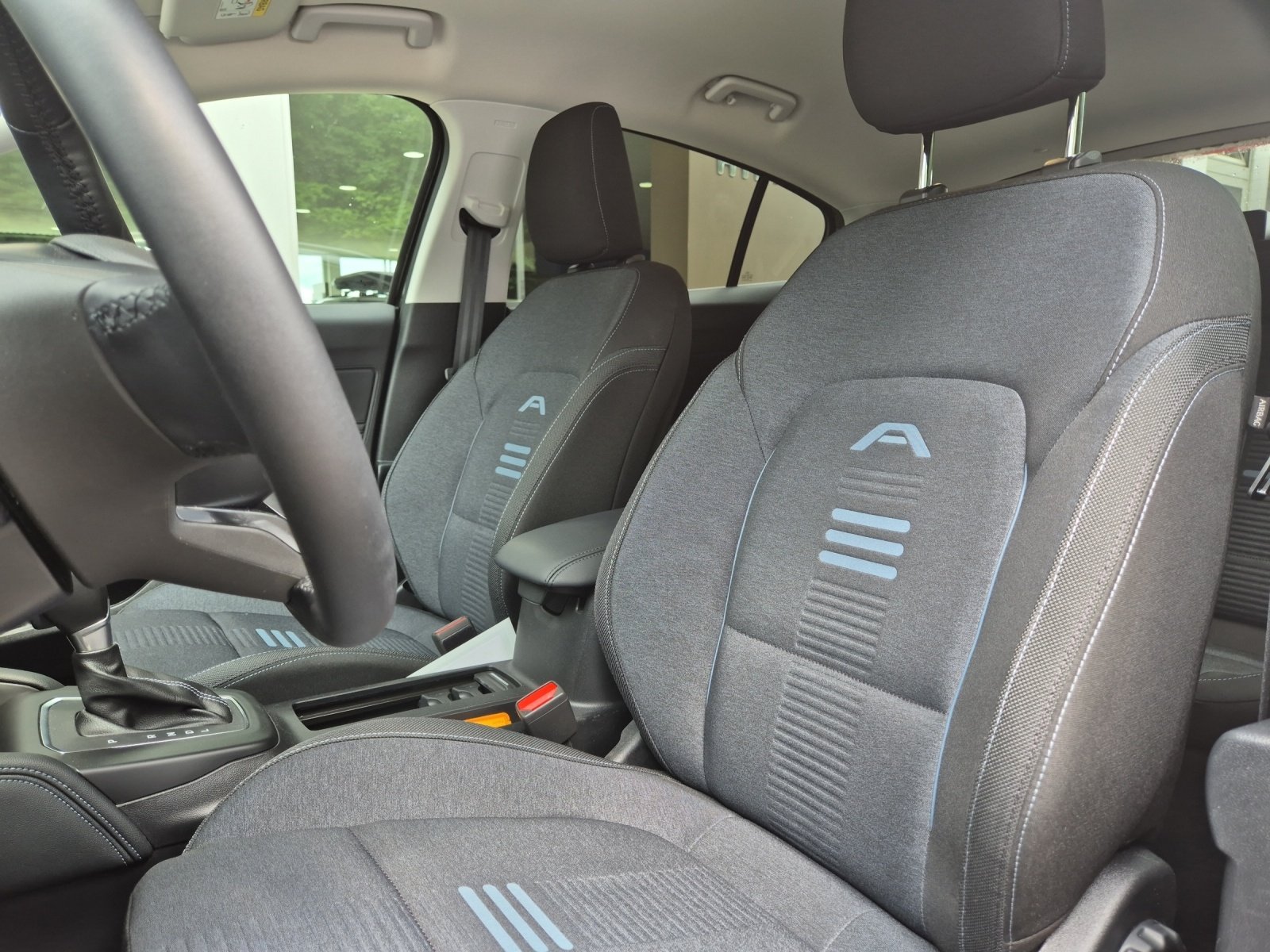 FORD Focus 1.0i EcoB Hybrid 125 Active X, Mild-Hybrid Petrol/Electric, Ex-demonstrator, Automatic - 6