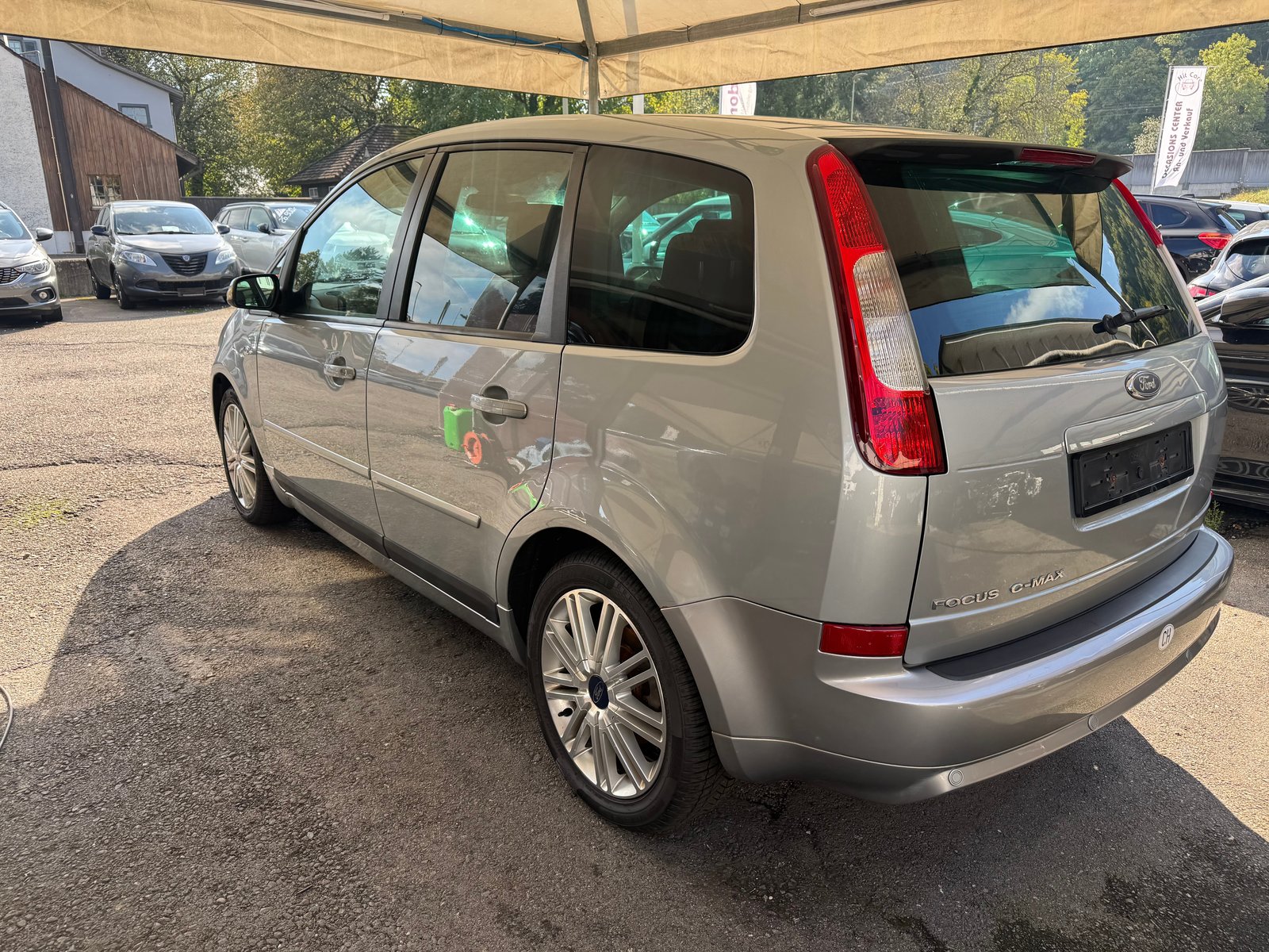 FORD Focus C-Max 2.0 Ghia, Benzin, Occasion / Gebraucht, Handschaltung - 6