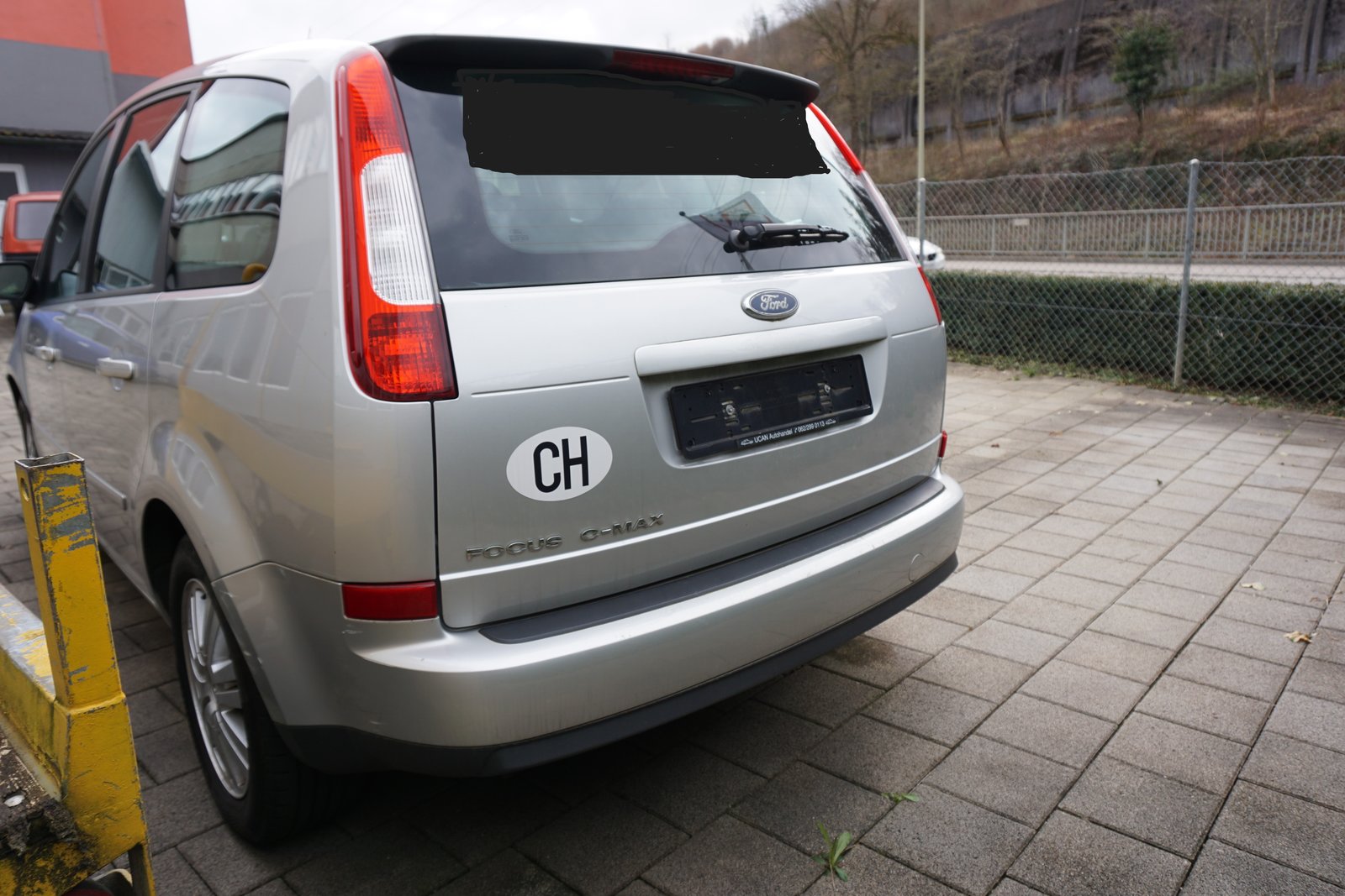 FORD Focus C-Max 2.0 Ghia, Benzin, Occasion / Gebraucht, Handschaltung - 4