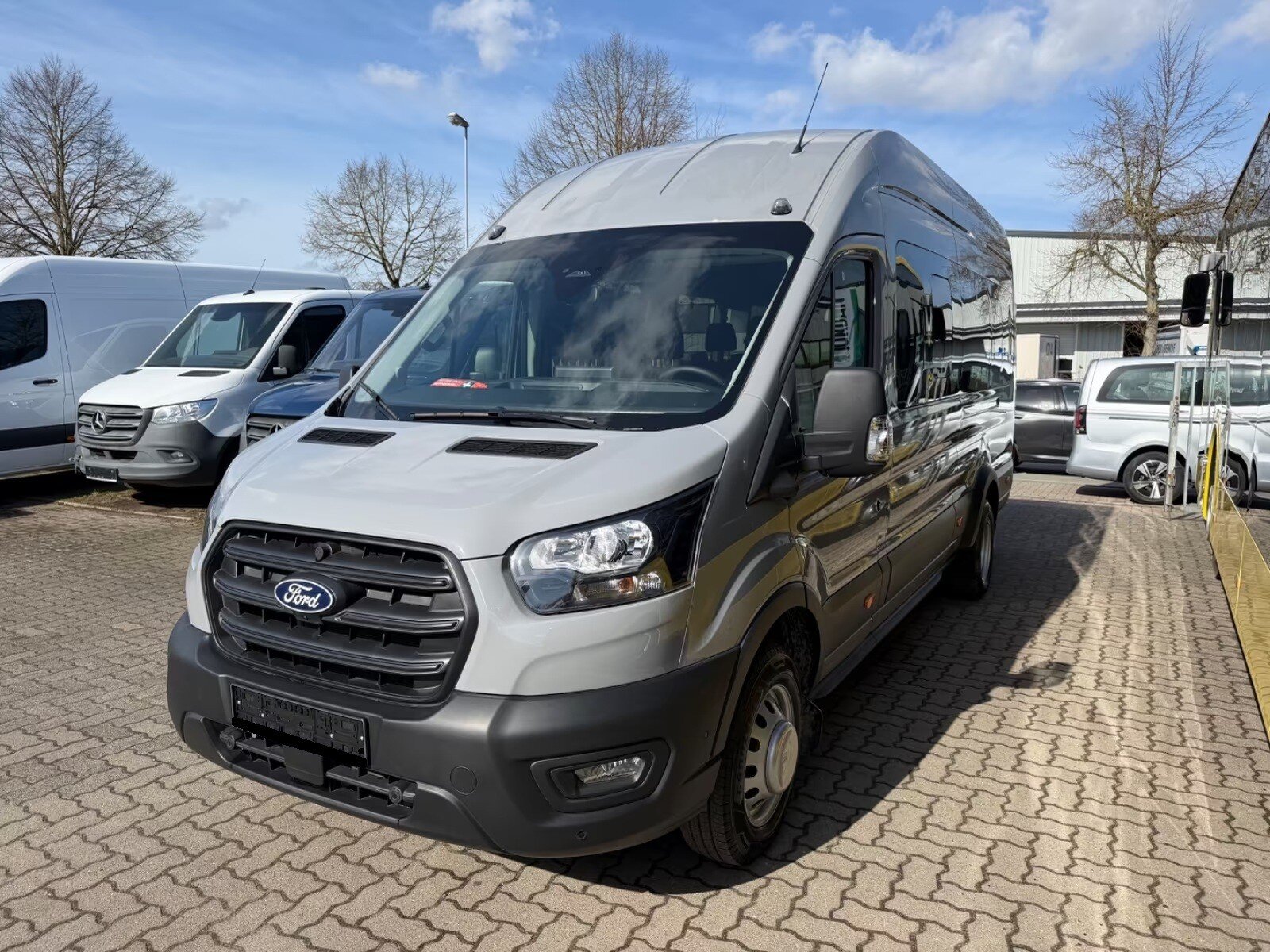 FORD Ford Transit 460 18 Sitzer Klima Kamera Tempomat
