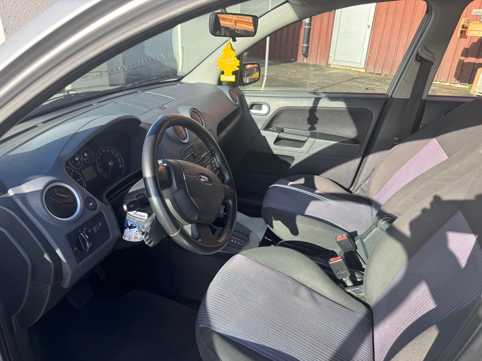 FORD Fusion 1.6 16V Trend, Benzin, Occasion / Gebraucht, Automatik - 7
