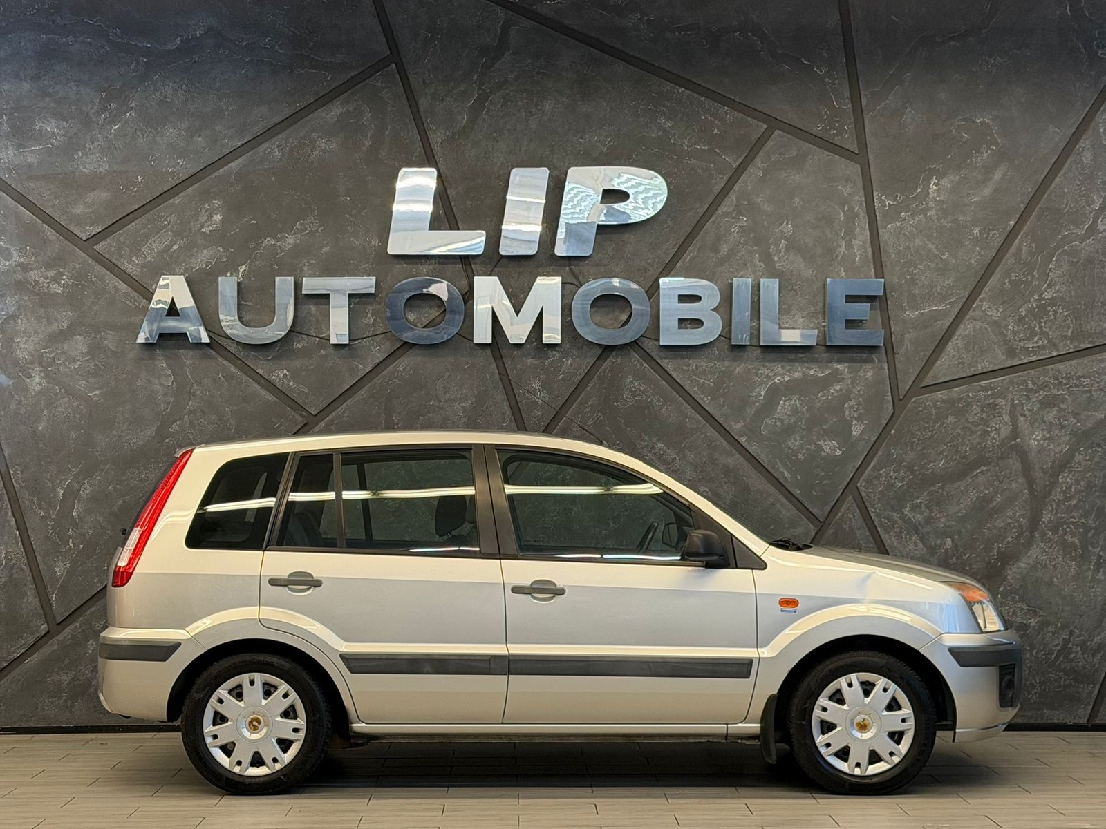 FORD Fusion 1.6 16V Trend, Benzina, Occasioni / Usate, Manuale - 4