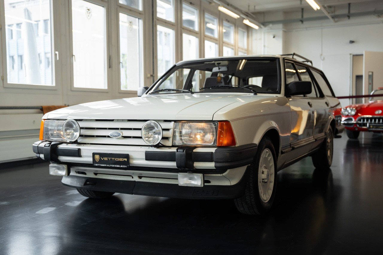 FORD Granada 2800i, Petrol, Second hand / Used, Automatic - 3