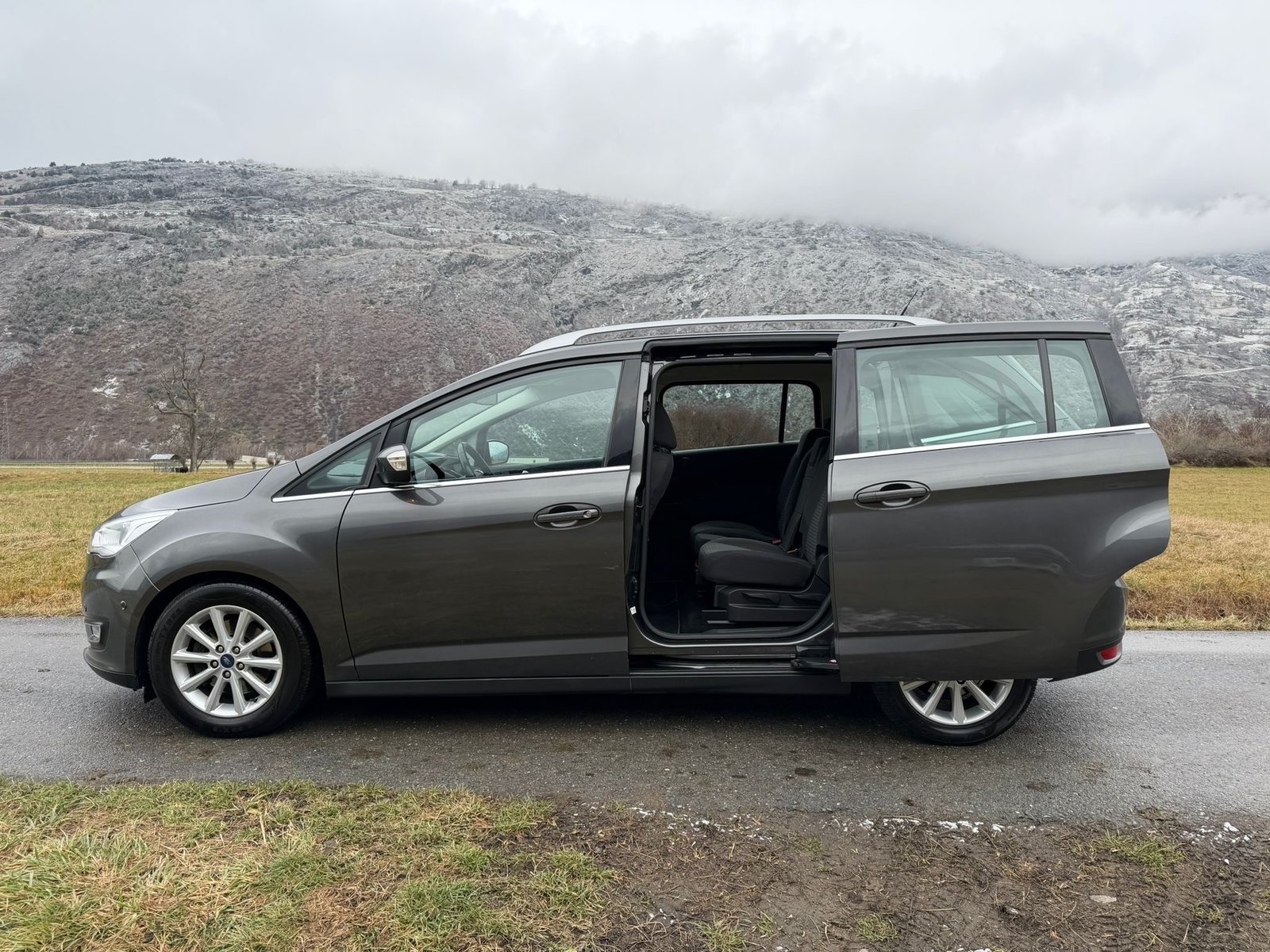 FORD GrC-Max 1.5 SCTi Titanium X 7 places, Essence, Occasion / Utilisé, Manuelle - 4