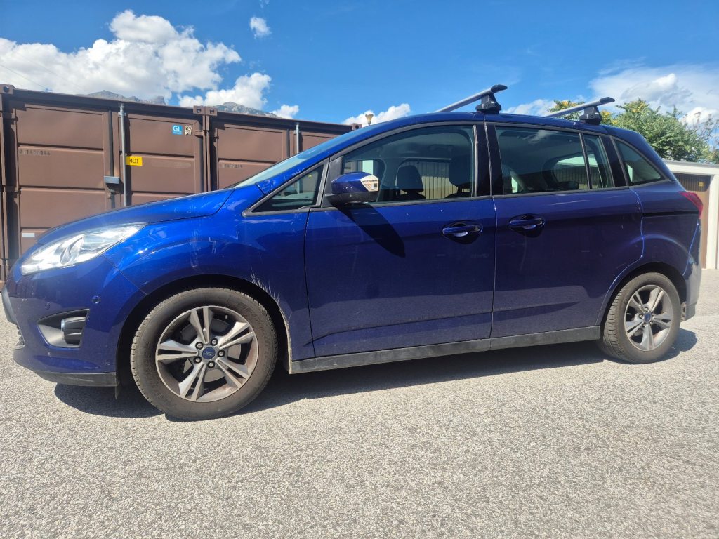 FORD Grand C-MAX 1.0i EcoB 125 Family Ed. S/S, Benzin, Occasion / Gebraucht, Handschaltung - 4