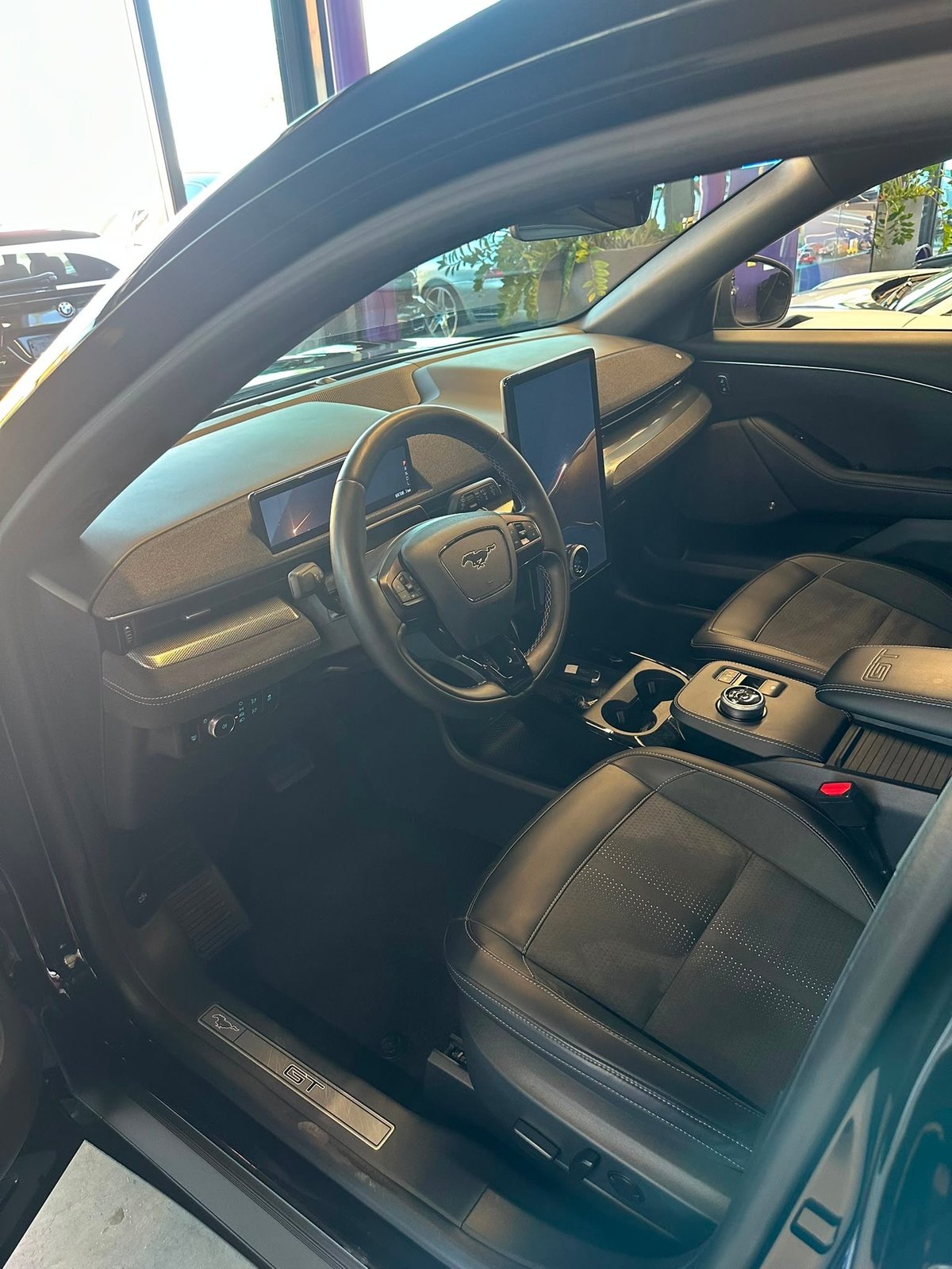 FORD Gt, Electric, Second hand / Used, Automatic - 4