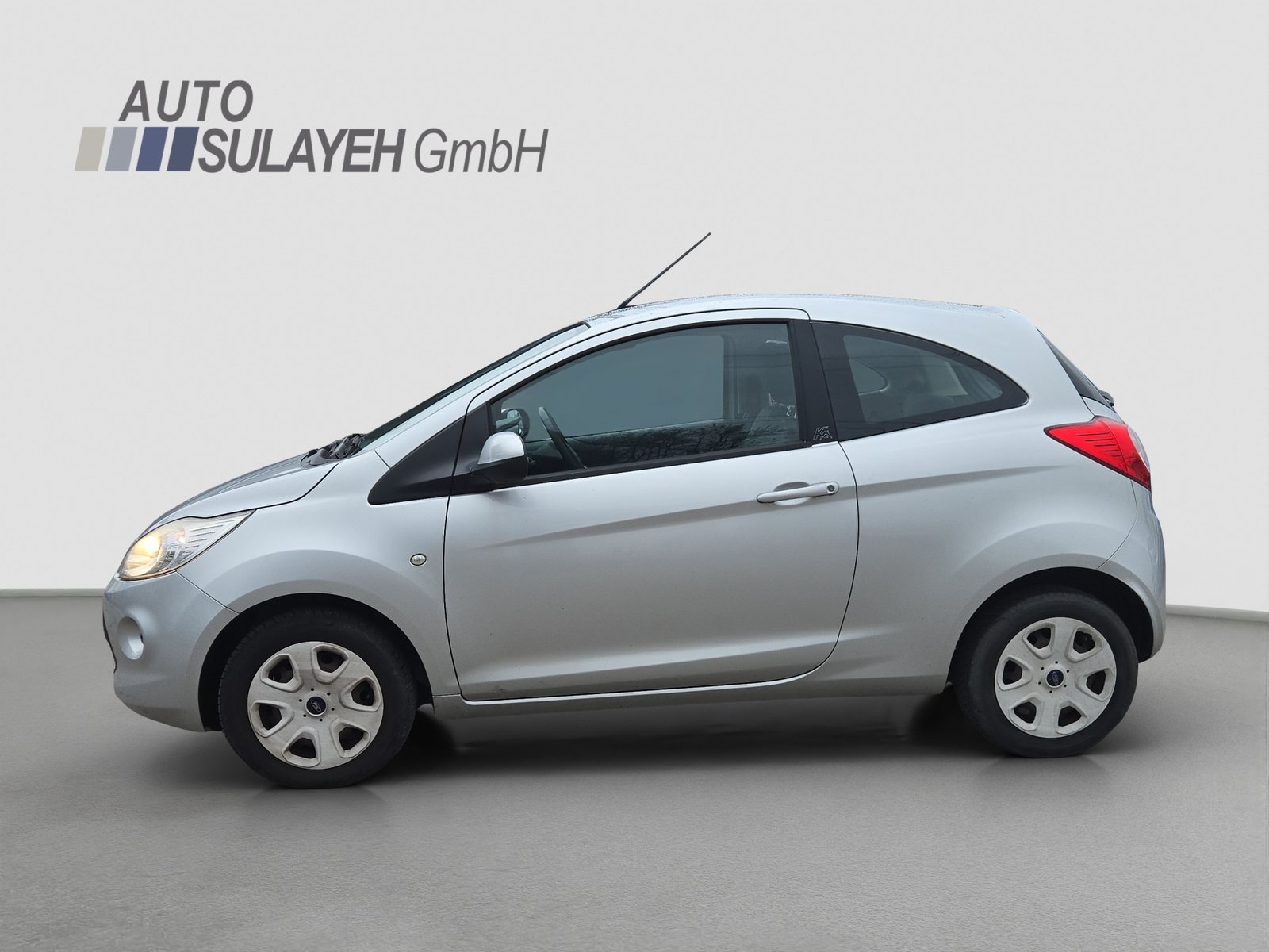 FORD KA 1.25 Ambiente, Petrol, Second hand / Used, Manual - 2