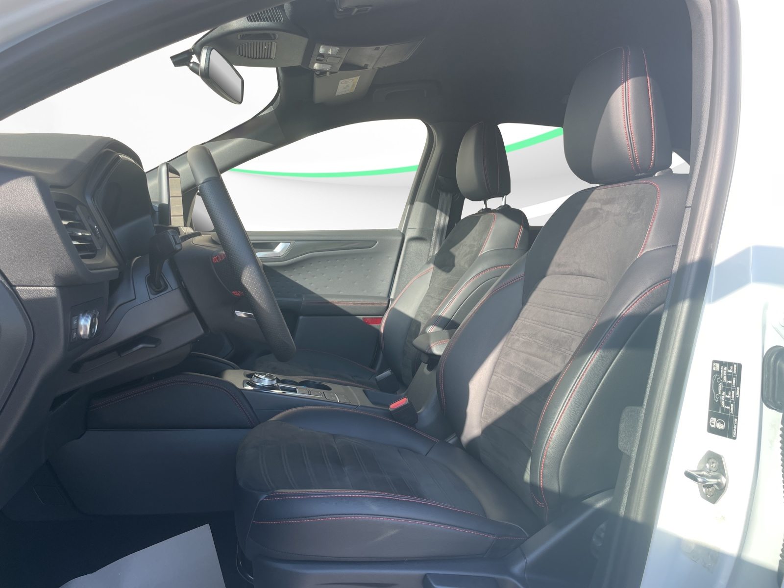 FORD Kuga 2.5 PHEV ST-LineX2WD, Benzin, Occasion / Gebraucht, Automatik - 7