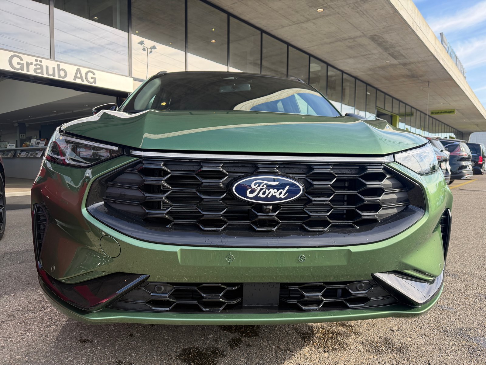 FORD Kuga 2.5 FHEV ST-Line X 4WD, Hybride Intégral Essence/Électricité, Voiture nouvelle, Automatique - 2