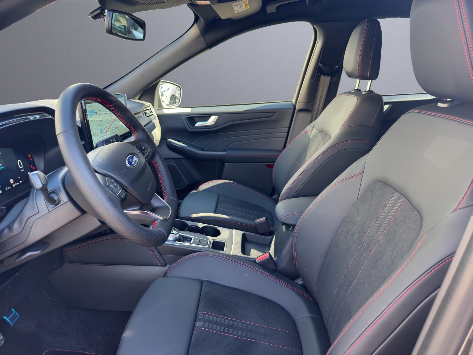 FORD Kuga 2.5 PHEV  Hybrid ST-Line X, Hybride Intégral Essence/Électricité, Voiture nouvelle, Automatique - 5