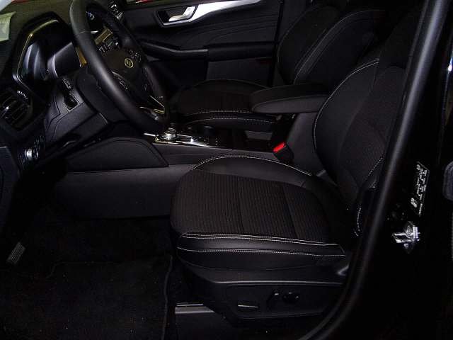 FORD Kuga 2.5 Hybrid Titanium X 4x4, Full-Hybrid Petrol/Electric, Second hand / Used, Automatic - 5