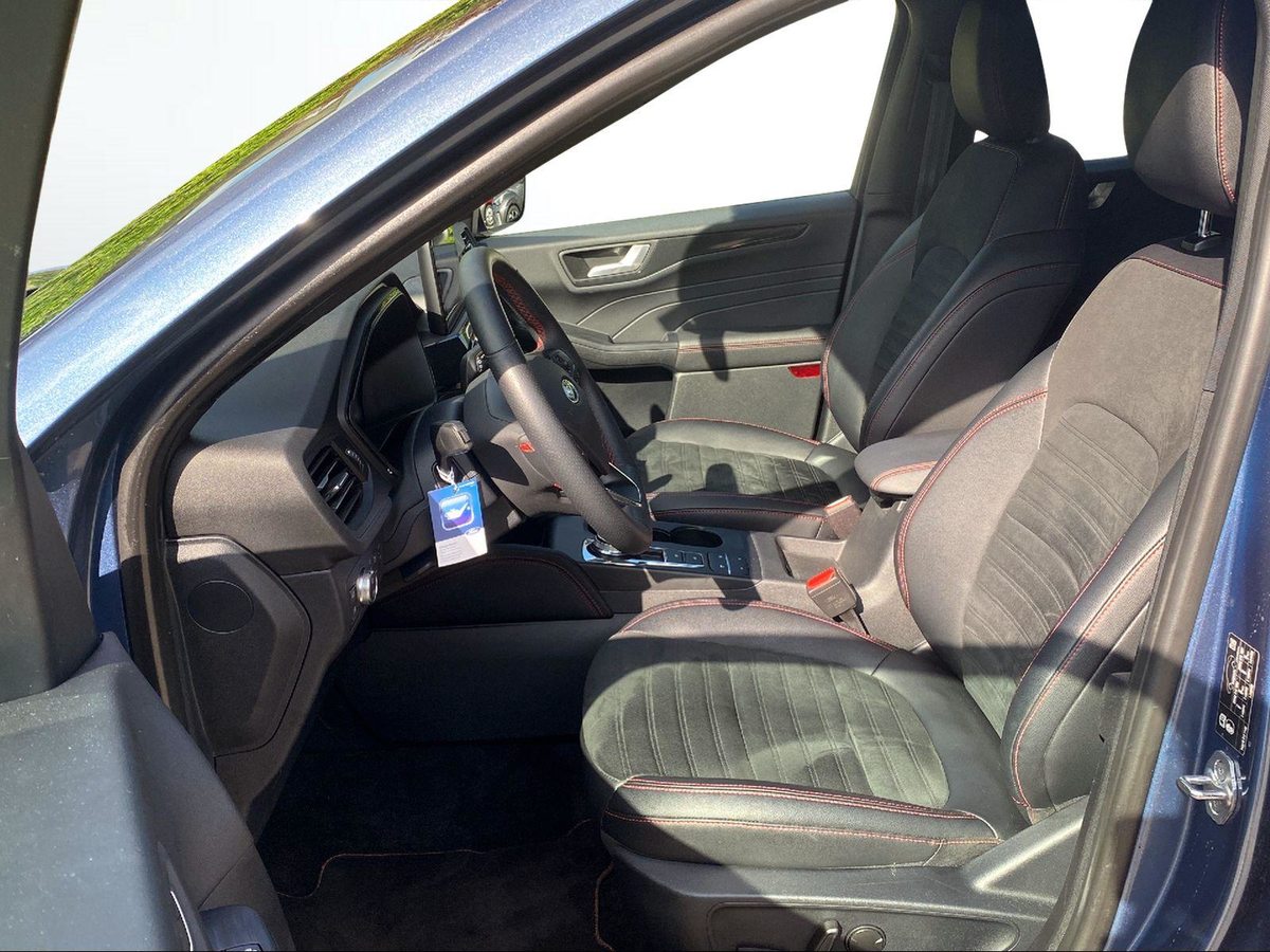 FORD Kuga 2.5 Plug-in Hybrid ST-Line X, Hybride Rechargeable Essence/Électricité, Occasion / Utilisé, Automatique - 4