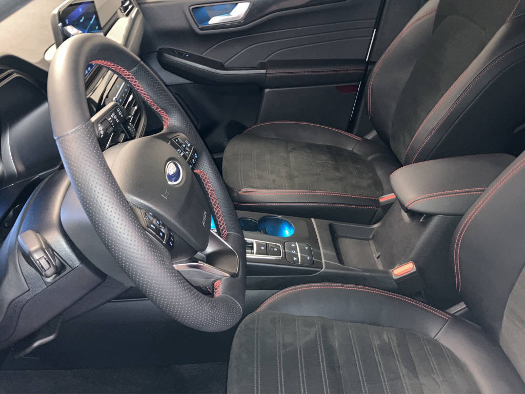 FORD Kuga 2.5 Plug-in Hybrid ST-Line X, Plug-in-Hybrid Benzin/Elektro, Occasion / Gebraucht, Automatik - 5