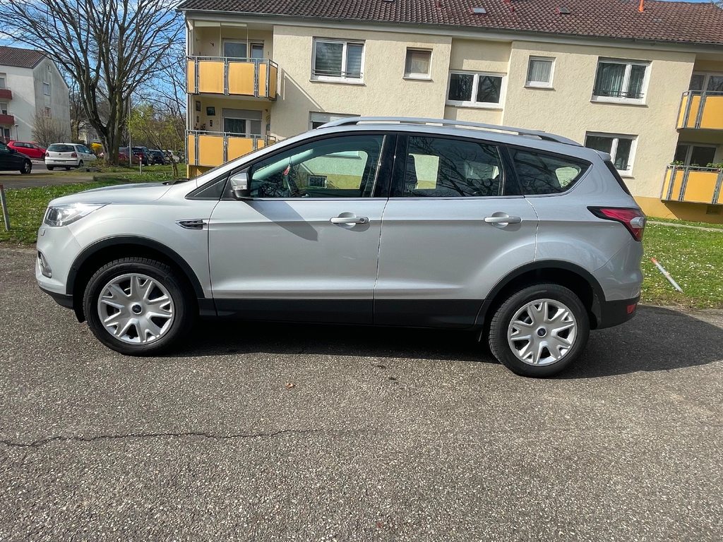 FORD Kuga 1.5 TDCi 120 Business 2WD, Diesel, Occasion / Utilisé, Manuelle - 4