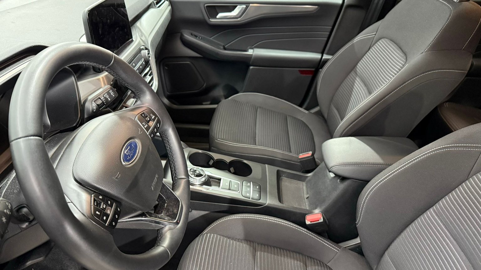 FORD Kuga 2.5 Plug-in Hybrid Titani, Full-Hybrid Petrol/Electric, Second hand / Used, Automatic - 4