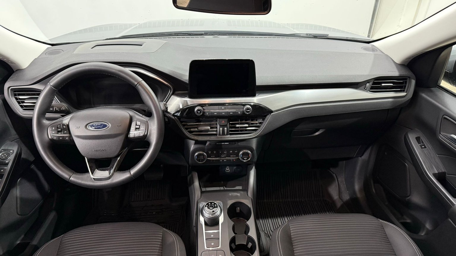 FORD Kuga 2.5 Plug-in Hybrid Titani, Full-Hybrid Petrol/Electric, Second hand / Used, Automatic - 6
