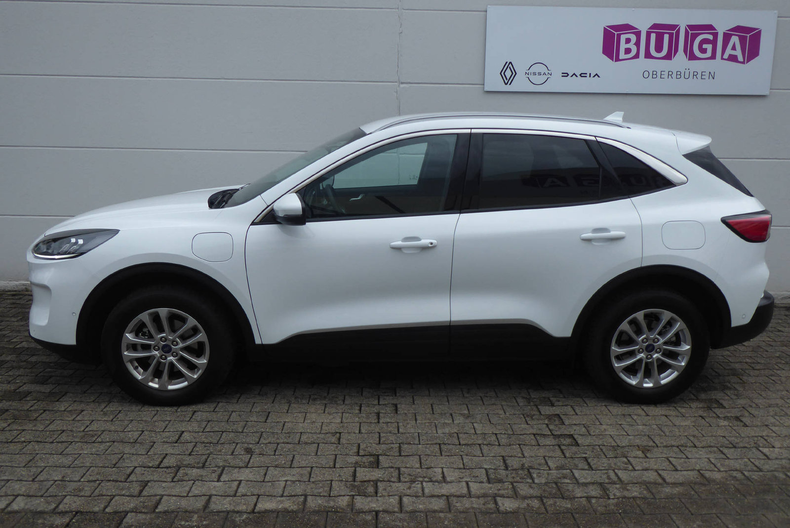 FORD Kuga 2.5 Plug-in Hybrid Titanium, Plug-in-Hybrid Petrol/Electric, Second hand / Used, Automatic - 2