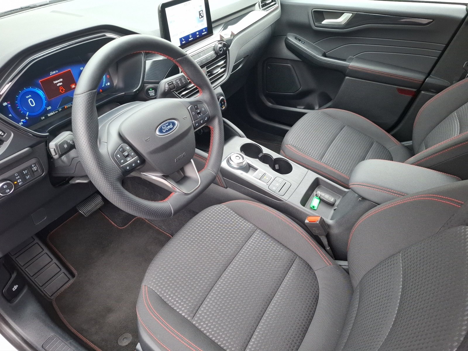 FORD Kuga 2.5 Hybrid ST-Line 4x4, Hybride Intégral Essence/Électricité, Occasion / Utilisé, Automatique - 6