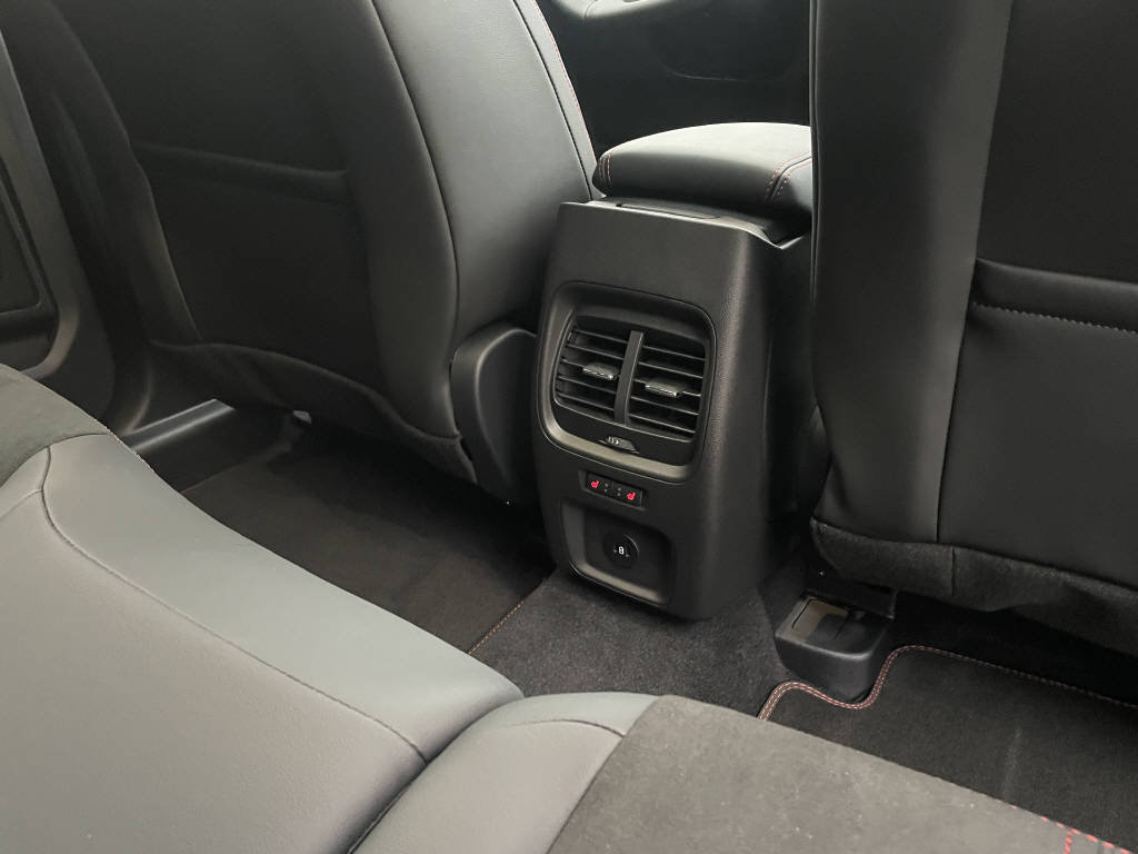 FORD Kuga 2.5 Plug-in Hybrid ST-Line X, Plug-in-Hybrid Petrol/Electric, Second hand / Used, Automatic - 7