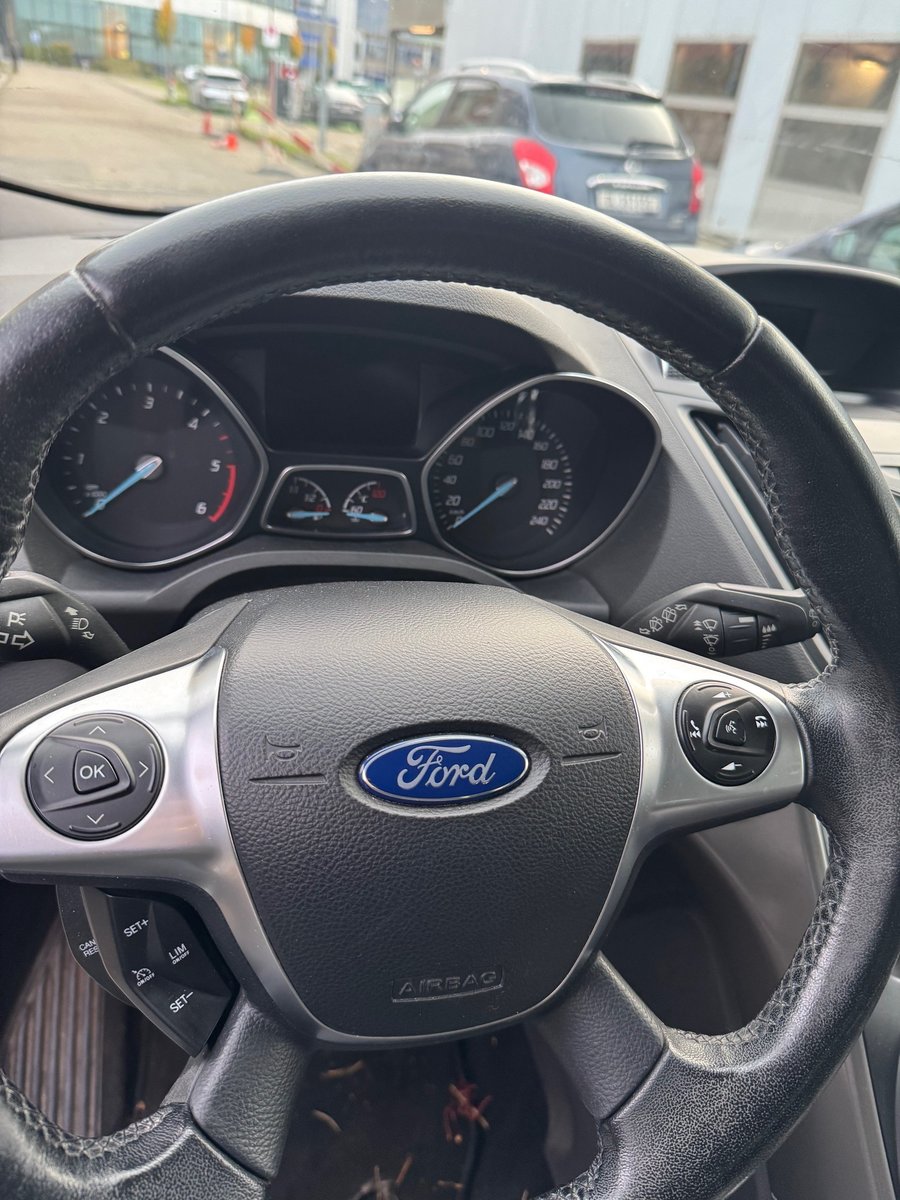 FORD Kuga 2.0 TDCi Carving 4WD, Diesel, Occasion / Utilisé, Manuelle - 5