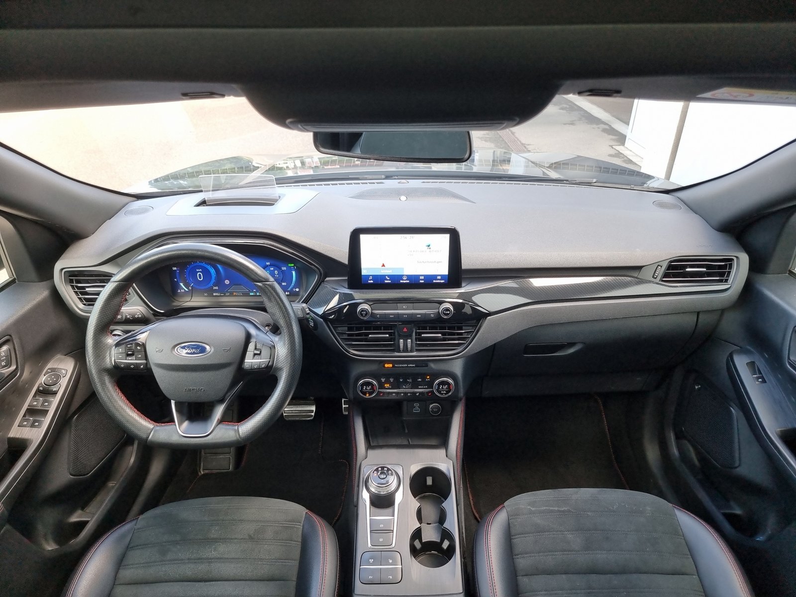 FORD Kuga 2.5 Plug-in Hybrid ST-Line X, Plug-in-Hybrid Petrol/Electric, Second hand / Used, Automatic - 6