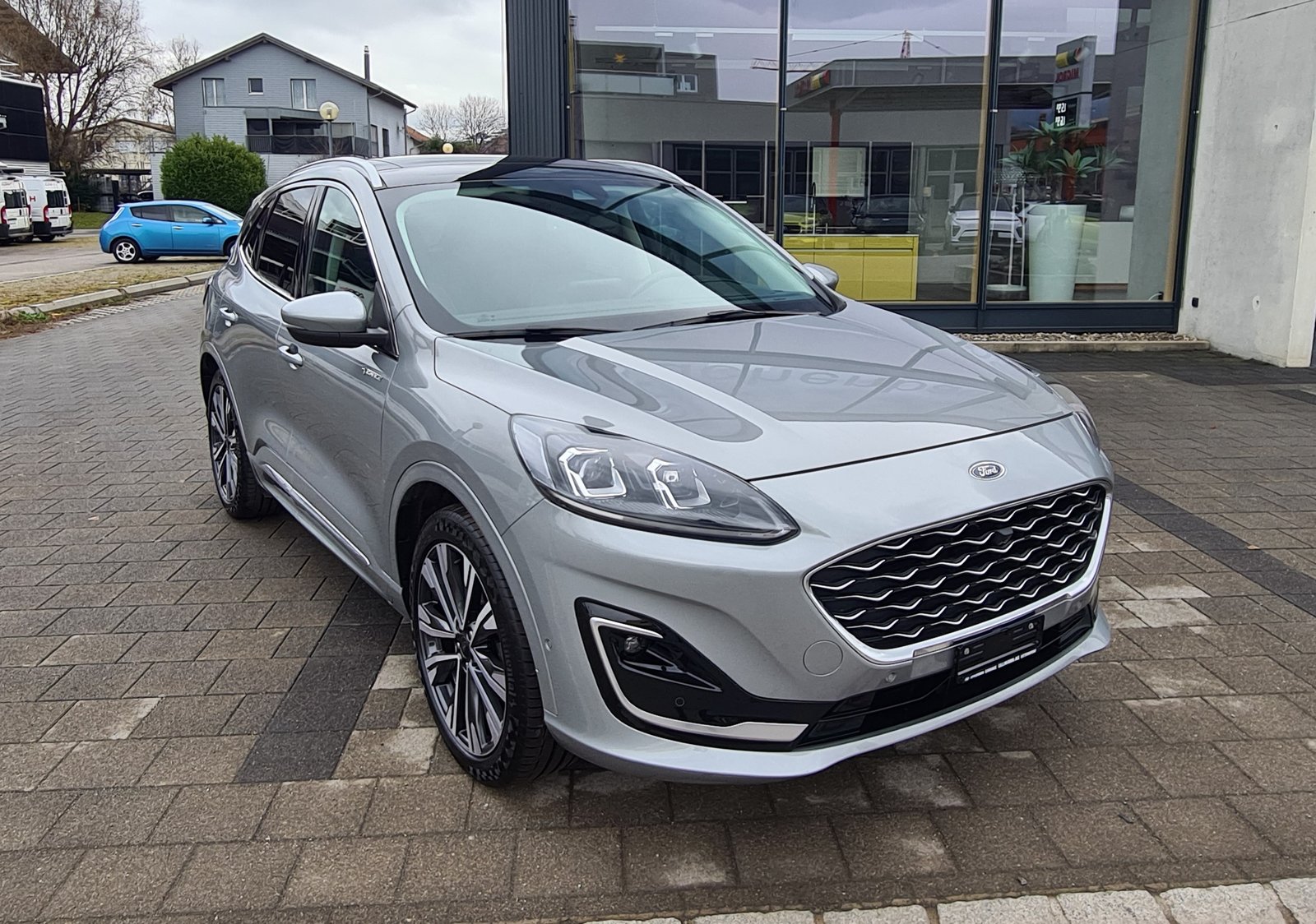 FORD Kuga 2.5 FHEV Vignale 4WD, Full-Hybrid Petrol/Electric, Second hand / Used, Automatic - 2
