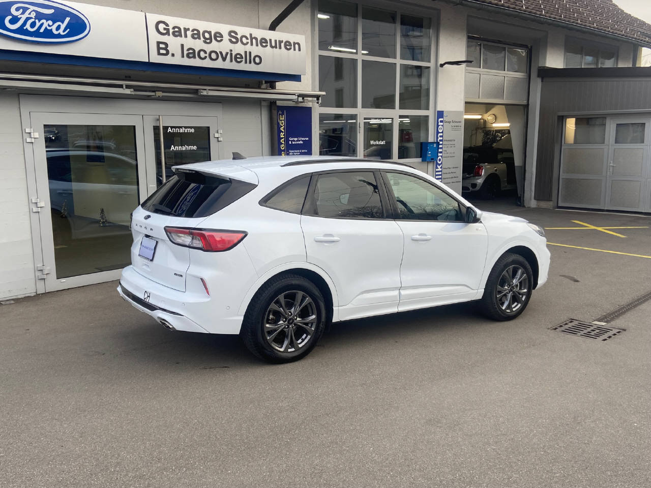 FORD Kuga 2.5 Plug-in Hybrid ST-Line, Plug-in-Hybrid Benzin/Elektro, Occasion / Gebraucht, Automatik - 6