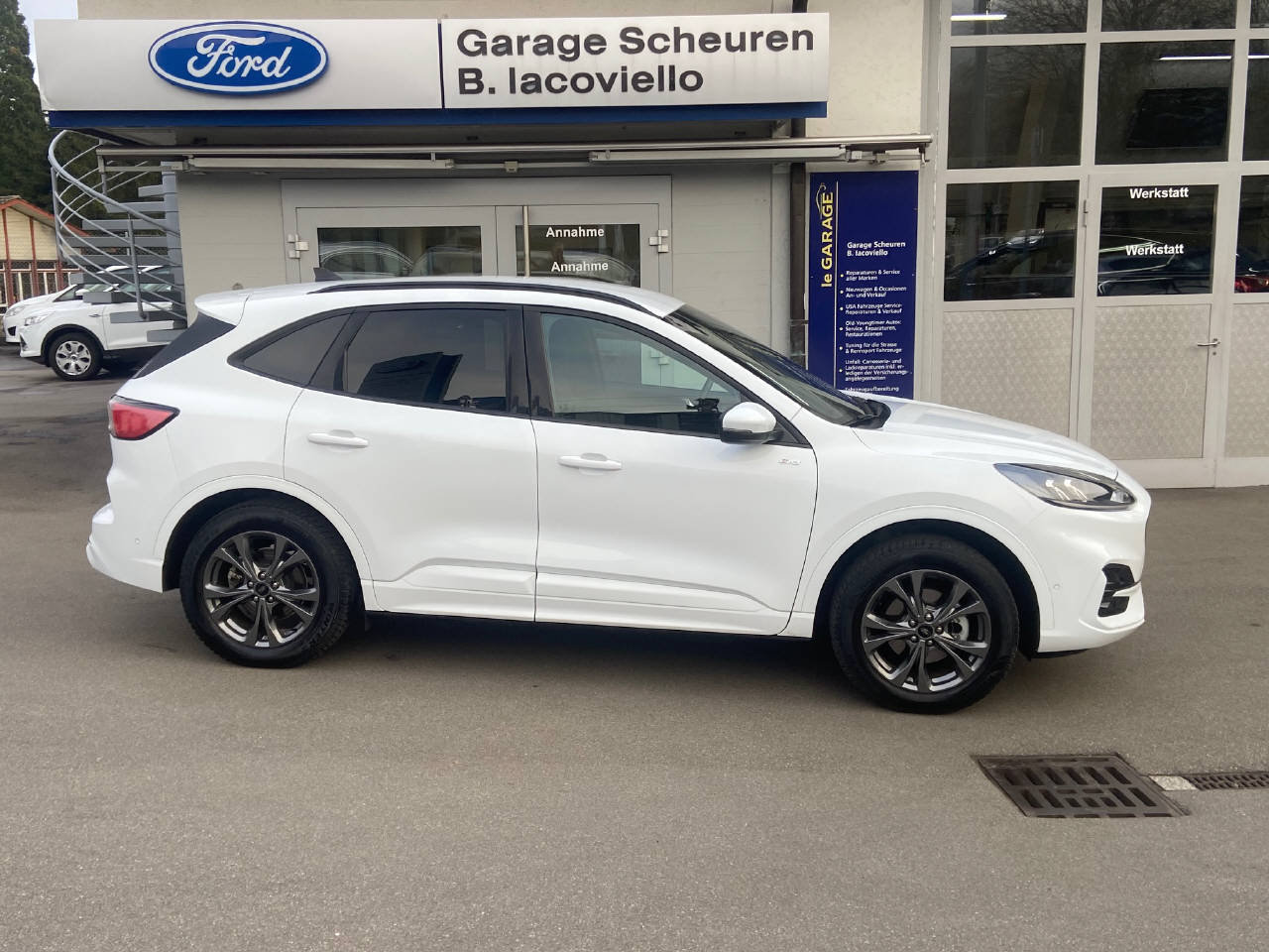 FORD Kuga 2.5 Plug-in Hybrid ST-Line, Plug-in-Hybrid Benzin/Elektro, Occasion / Gebraucht, Automatik - 7