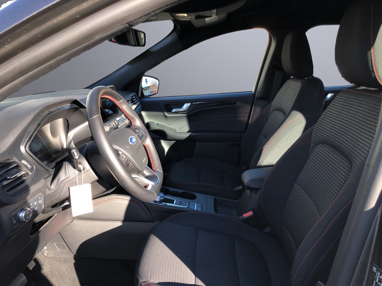 FORD Kuga 2.5 Plug-in Hybrid ST-Line, Hybride Rechargeable Essence/Électricité, Occasion / Utilisé, Automatique - 5