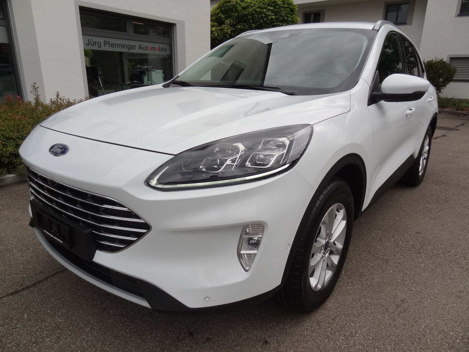 FORD Kuga 2.5 FHEV Titanium X 4WD
