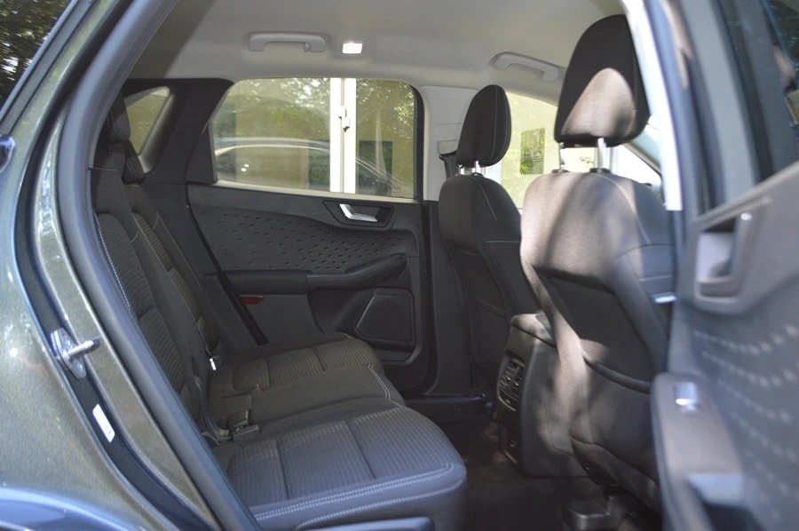 FORD Kuga 1.5 TDCi Titanium 2WD Automat, Diesel, Occasion / Utilisé, Automatique - 7
