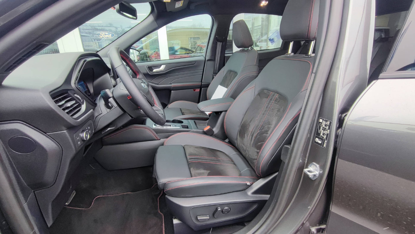 FORD Kuga 2.5 Plug-in Hybrid ST-Line X, Hybride Rechargeable Essence/Électricité, Occasion / Utilisé, Automatique - 7