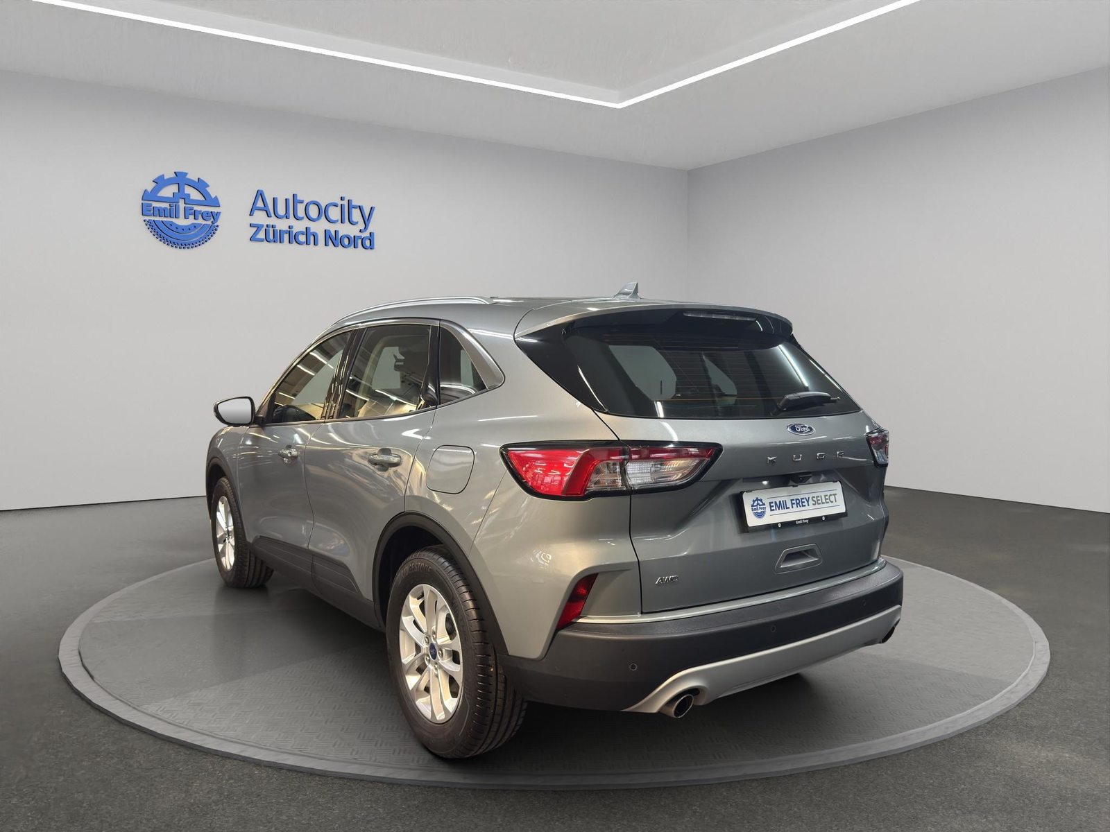 FORD Kuga 2.0 EcoBlue Titanium 4x4, Diesel, Occasion / Utilisé, Automatique - 3