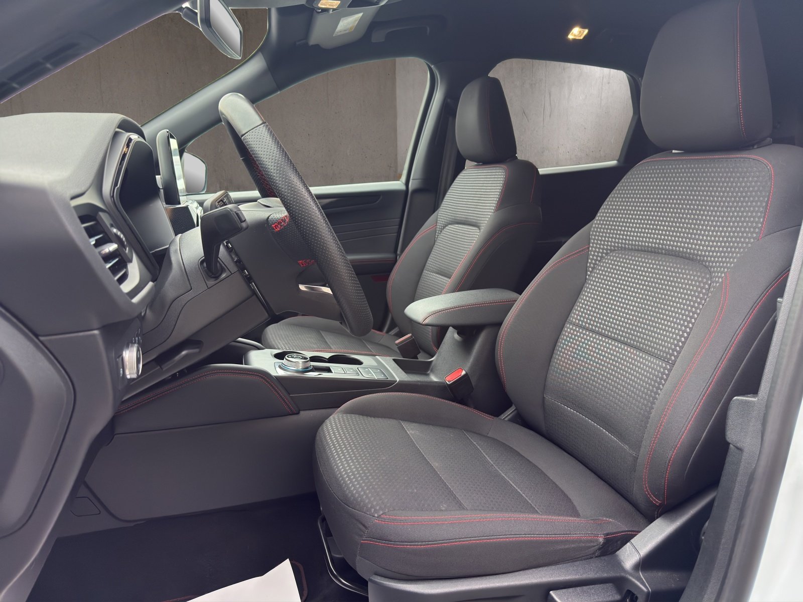 FORD Kuga 2.5 PHEV ST-Line 2WD, Plug-in-Hybrid Benzin/Elektro, Occasion / Gebraucht, Automatik - 6
