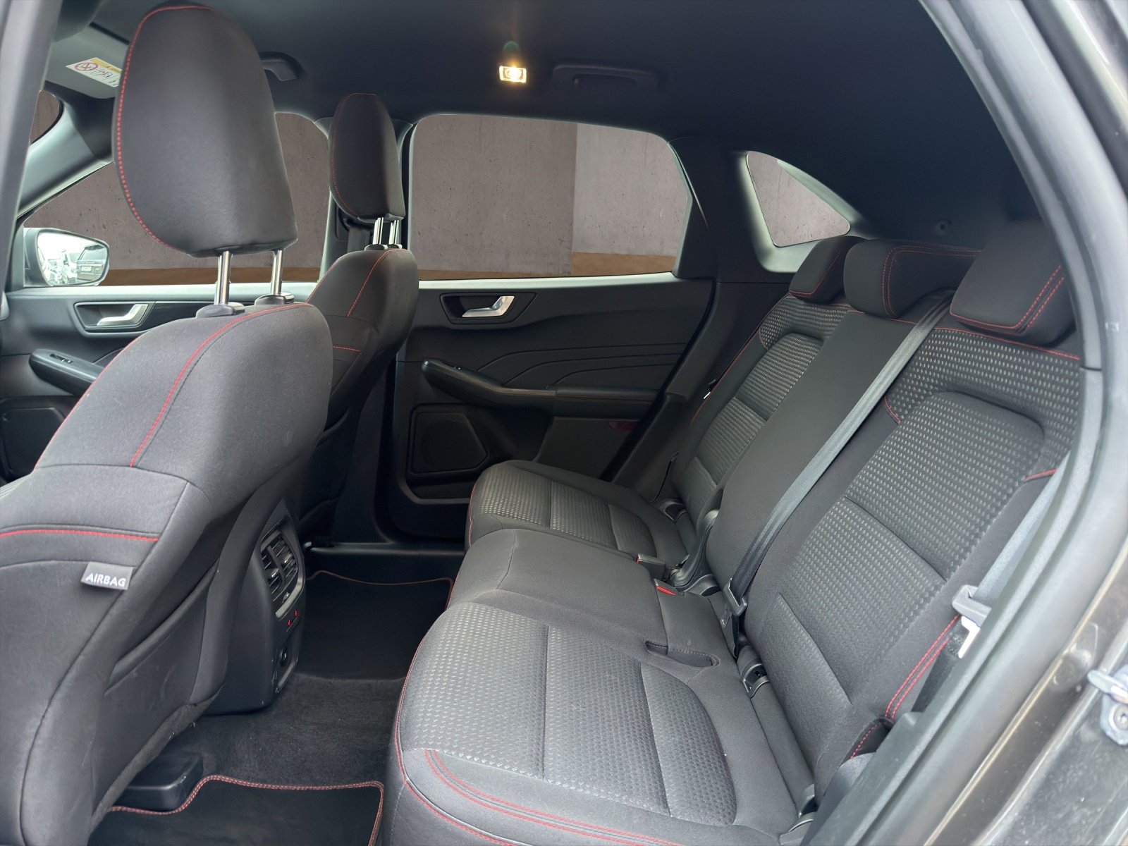 FORD Kuga 2.5 PHEV ST-Line 2WD, Plug-in-Hybrid Benzin/Elektro, Occasion / Gebraucht, Automatik - 7