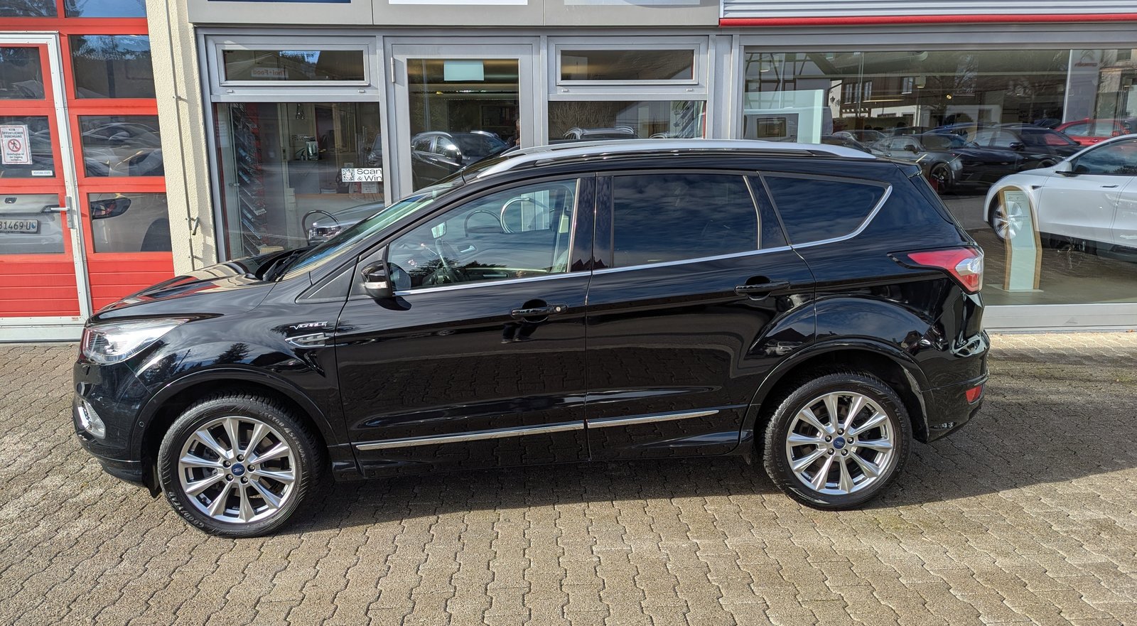 FORD Kuga 2.0 TDCi Vignale 4WD PowerShift, Diesel, Second hand / Used, Automatic - 4