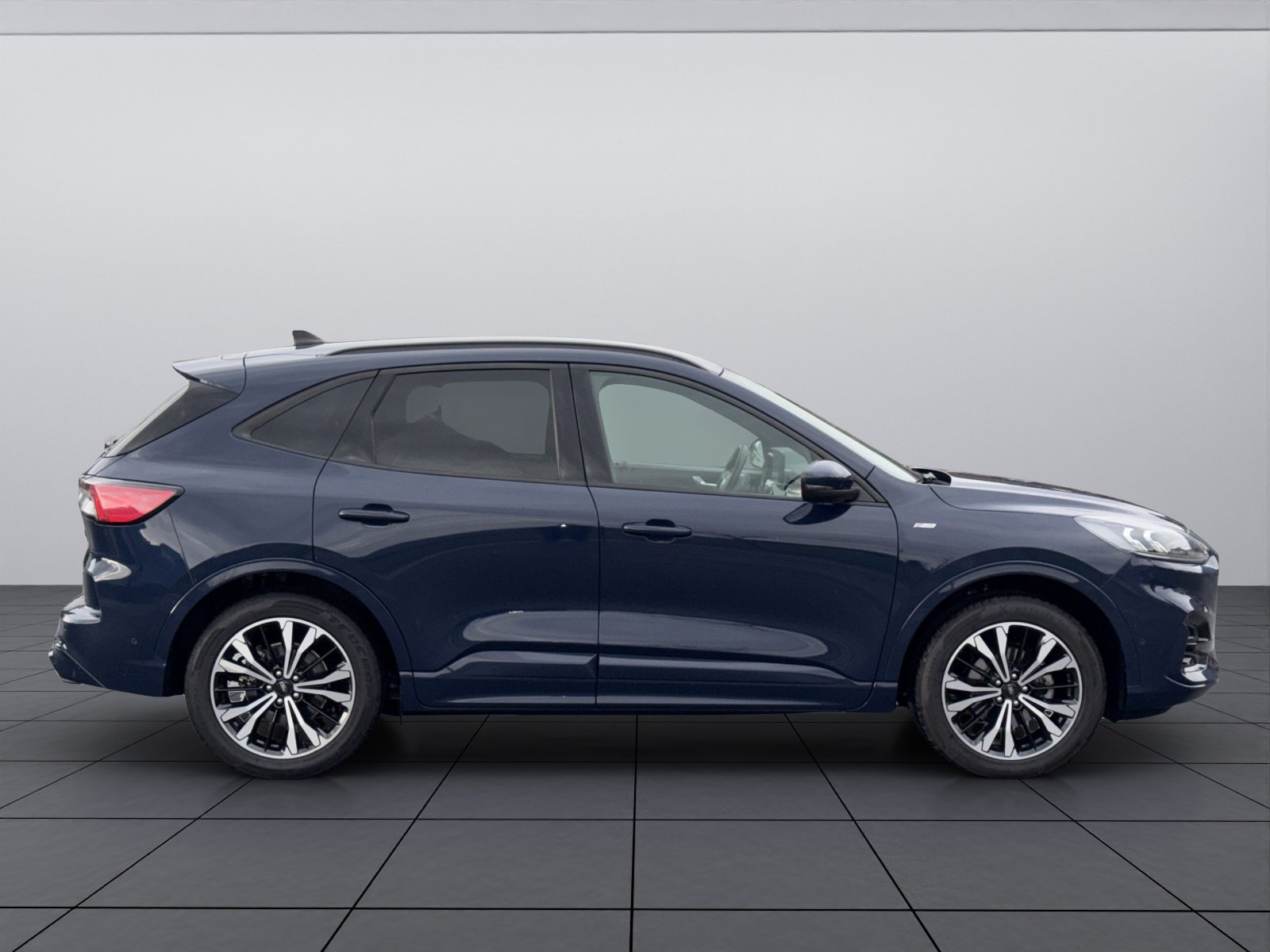 FORD Kuga 2.5 Hybrid ST-Line X 4x4, Voll-Hybrid Benzin/Elektro, Occasion / Gebraucht, Automatik - 4