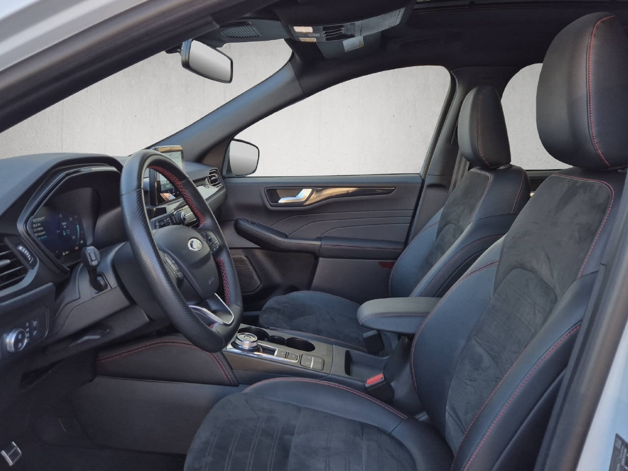 FORD Kuga 2.5 Hybrid ST-Line X 4x4, Full-Hybrid Petrol/Electric, Second hand / Used, Automatic - 6