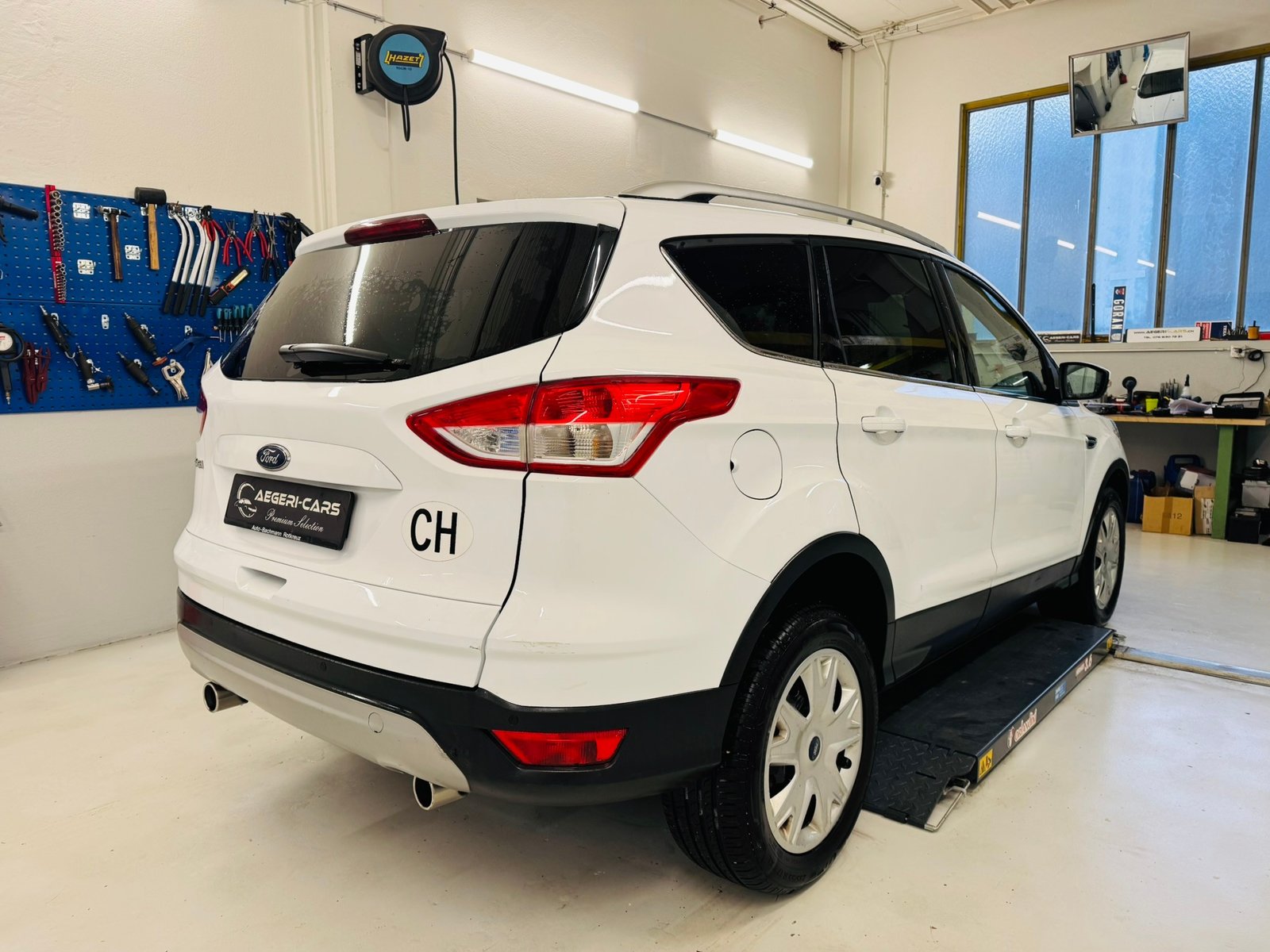FORD Kuga 2.0 TDCi Titanium 4WD, Diesel, Occasion / Gebraucht, Handschaltung - 4