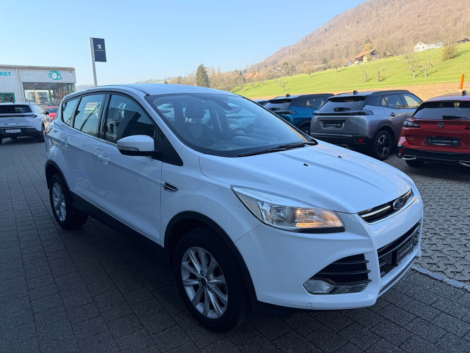 FORD Kuga 2.0 TDCi 150 4x4 Titanium 2.100kg Anhängelast, Diesel, Occasion / Gebraucht, Automatik - 4