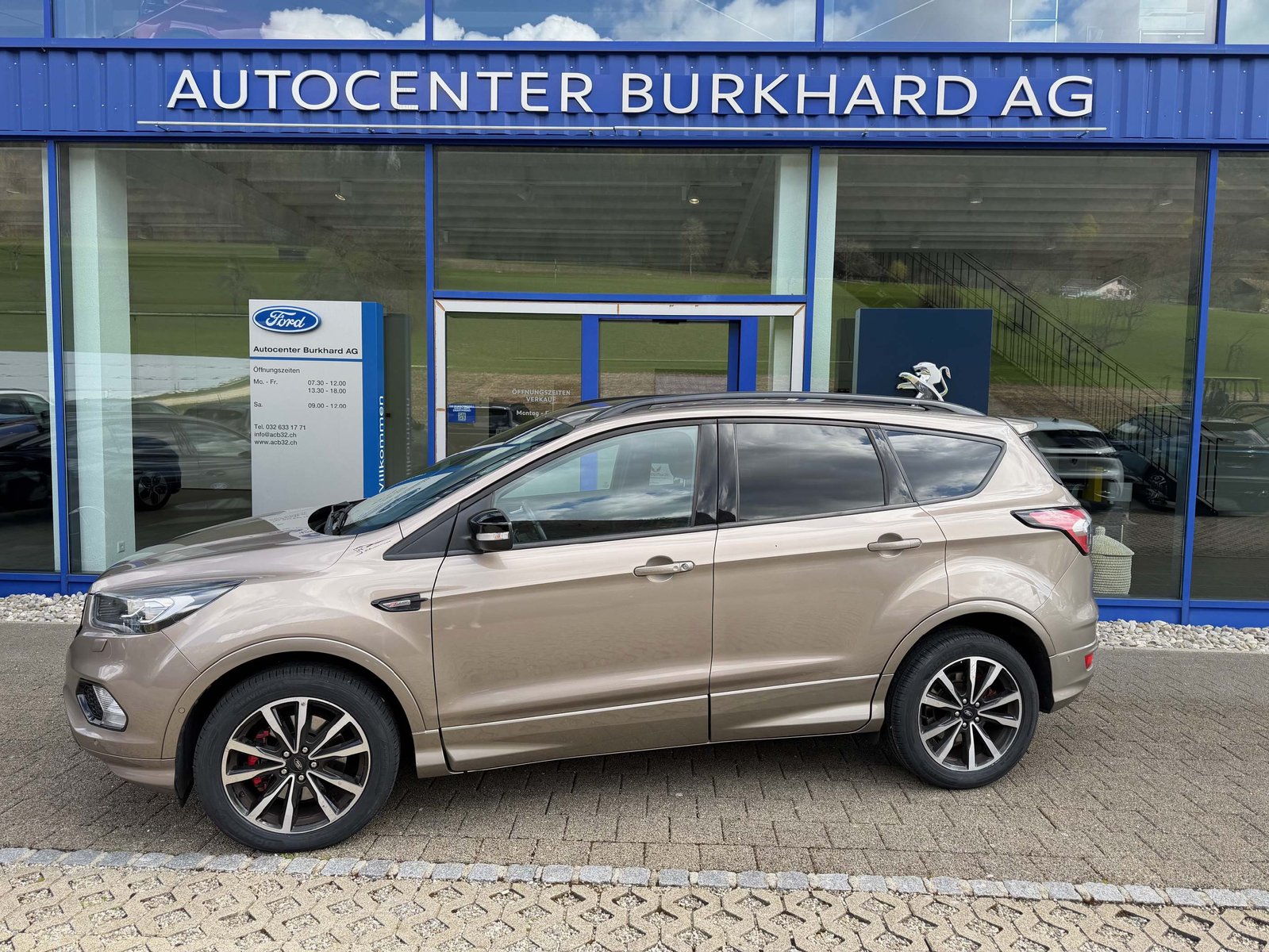 FORD Kuga 2.0 TDCi 180 ST-Line 2.100kg Anhägelast