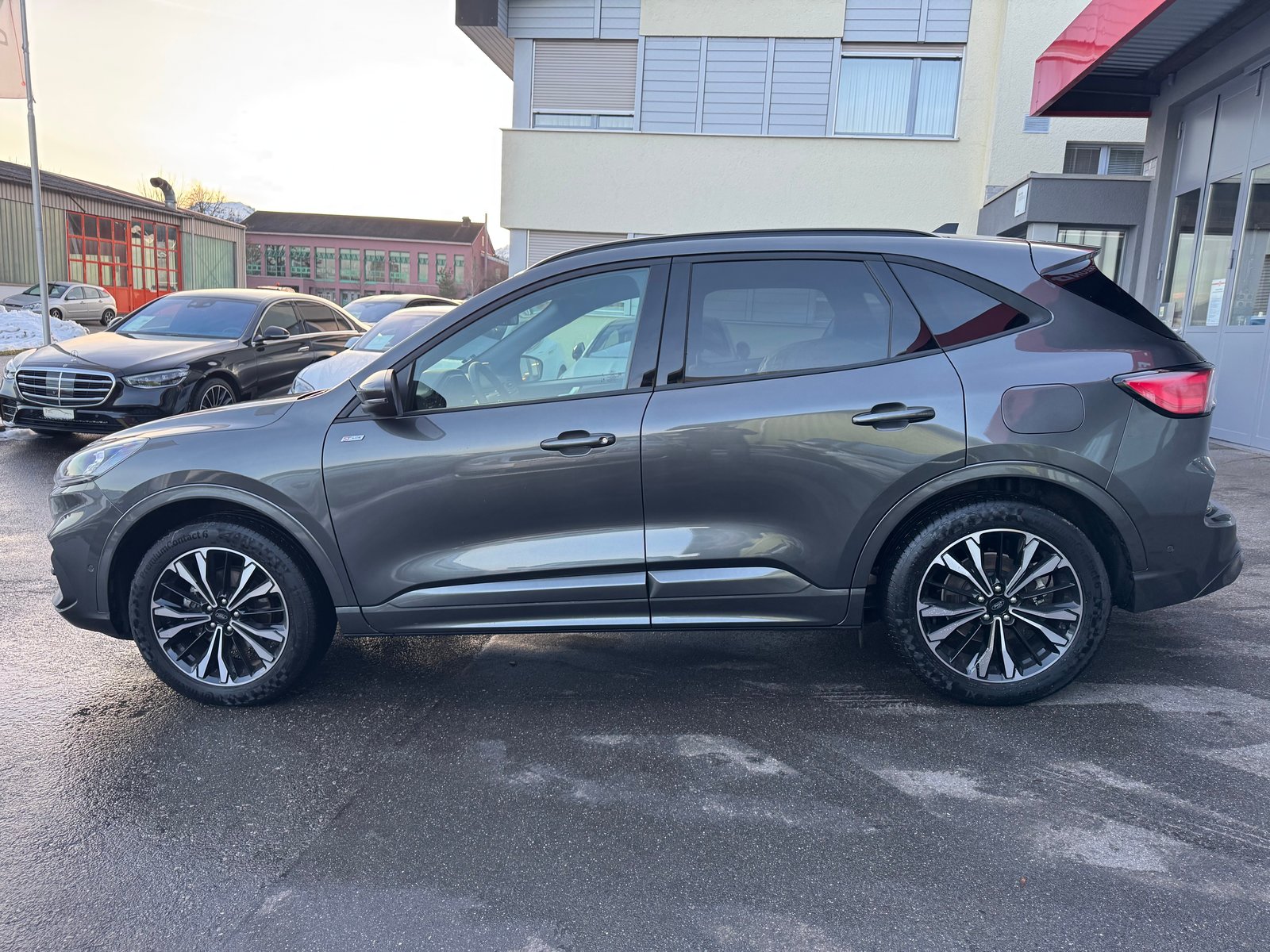 FORD Kuga 2.5 FHEV ST-Line X 4WD, Hybride Integrale Benzina/Elettrica, Occasioni / Usate, Automatico - 7